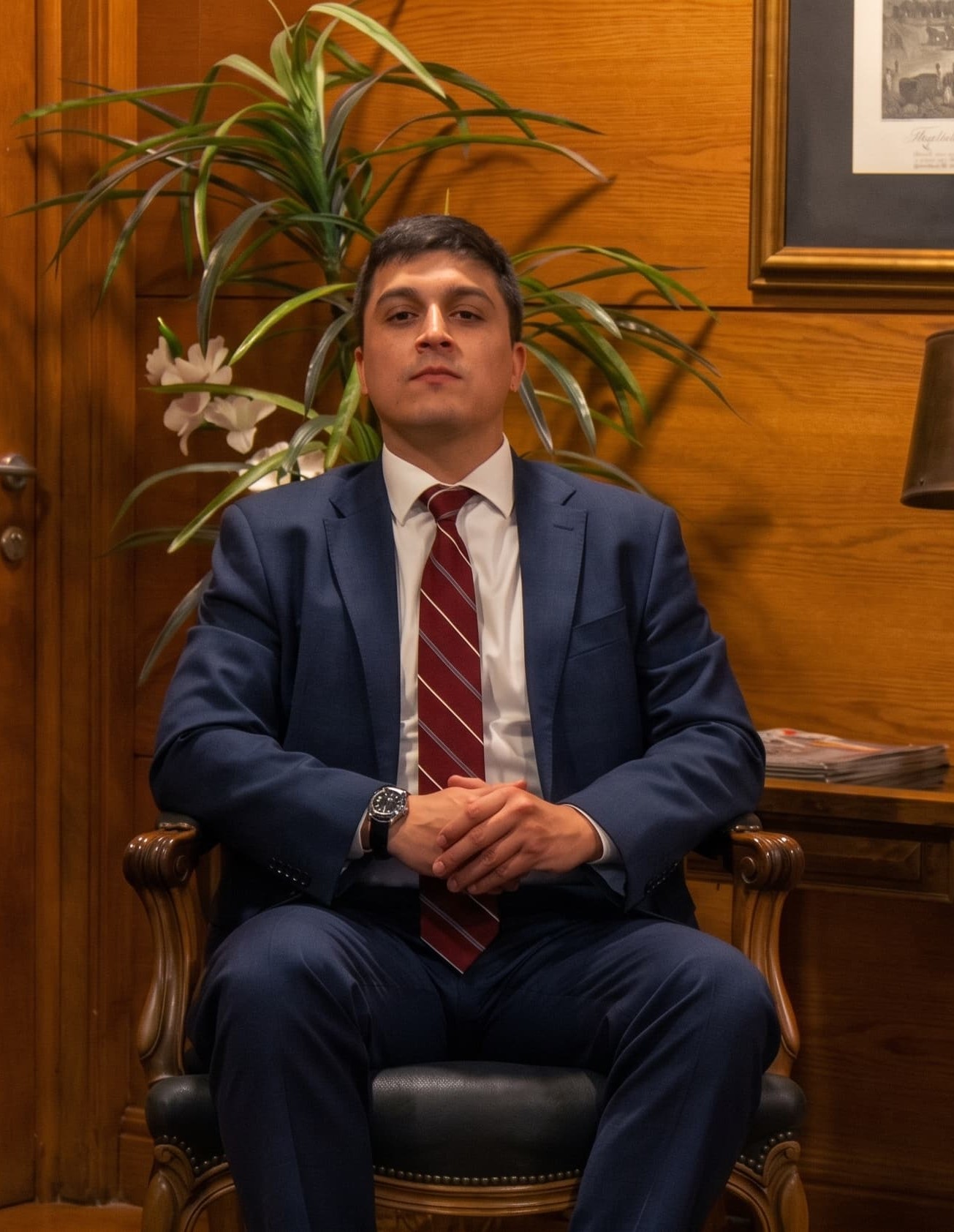 José Tomás Muñoz Botello sentados